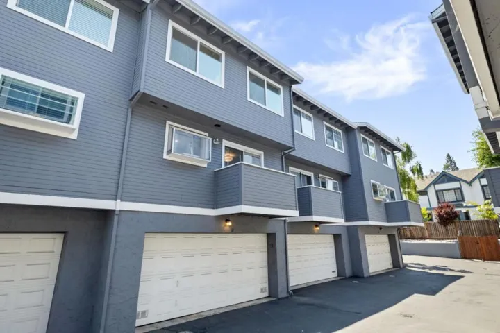 75 Union Avenue 12, Campbell, California 95008