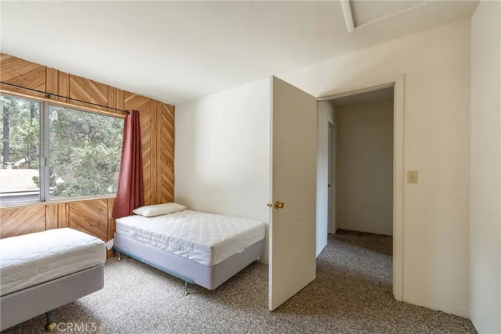 42587 Falcon Avenue, Big Bear Lake, California 92315