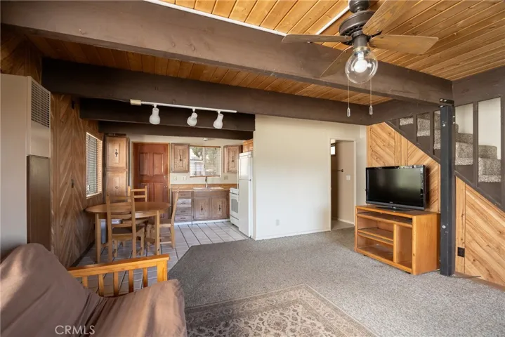 42587 Falcon Avenue, Big Bear Lake, California 92315