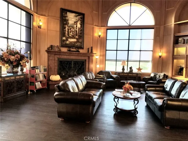 Library/sitting room in Main Clubhouse