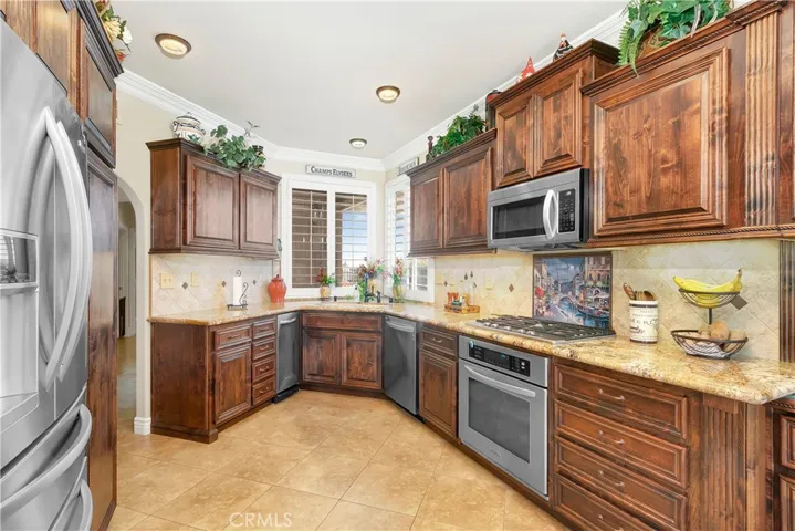 6141 Turnberry Drive, Banning, California 92220