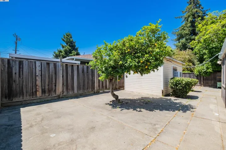 482 Olive St, San Leandro, California 94578