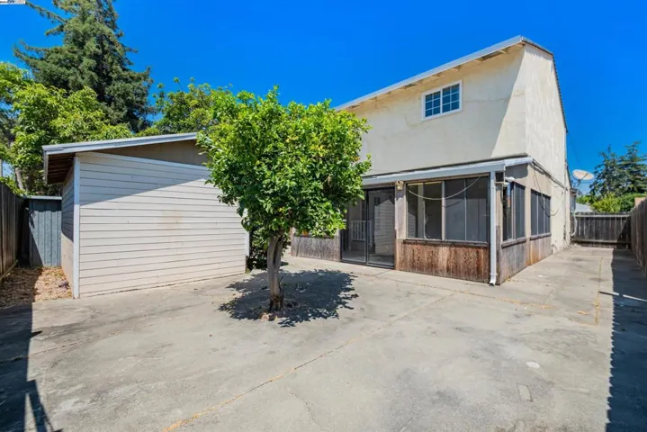 482 Olive St, San Leandro, California 94578