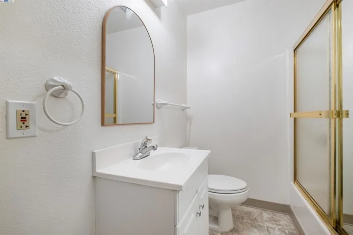 482 Olive St, San Leandro, California 94578