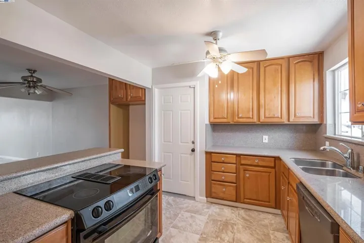 482 Olive St, San Leandro, California 94578
