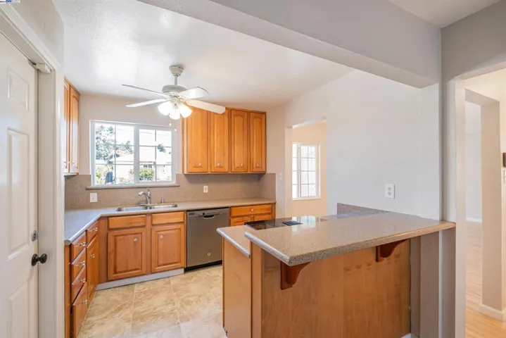 482 Olive St, San Leandro, California 94578