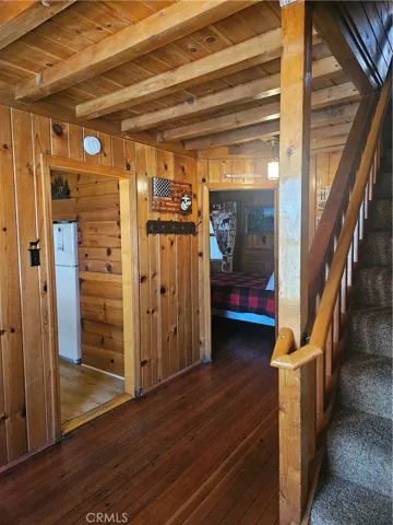 A view of the mini walkway main level