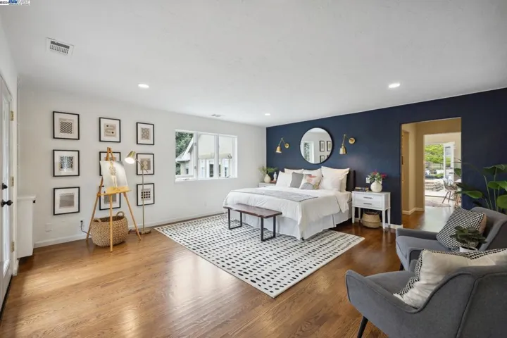 6001 Avoca Avenue, Oakland, California 94611
