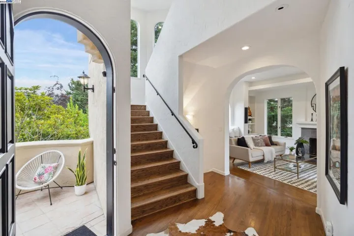 6001 Avoca Avenue, Oakland, California 94611