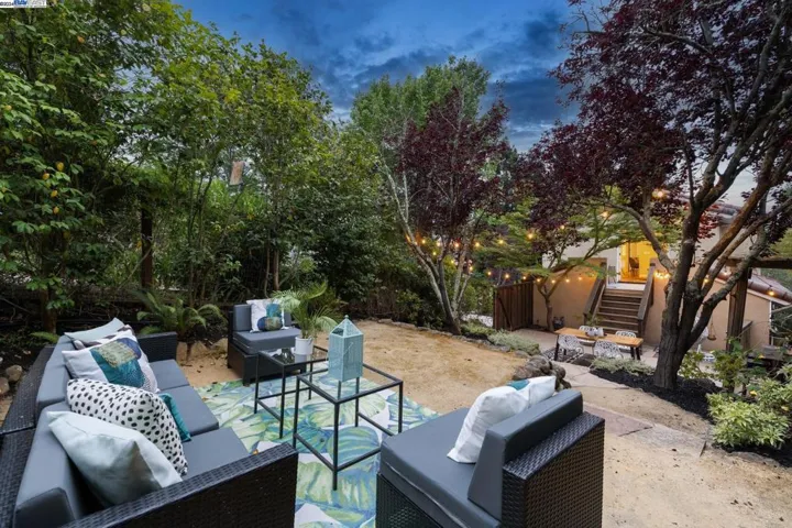 6001 Avoca Avenue, Oakland, California 94611