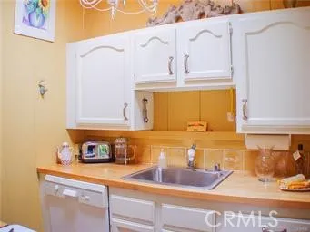 223 & 217 Nyes Place, Laguna Beach, California 92651