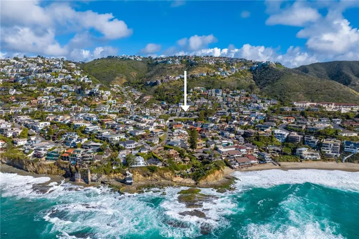 223 & 217 Nyes Place, Laguna Beach, California 92651