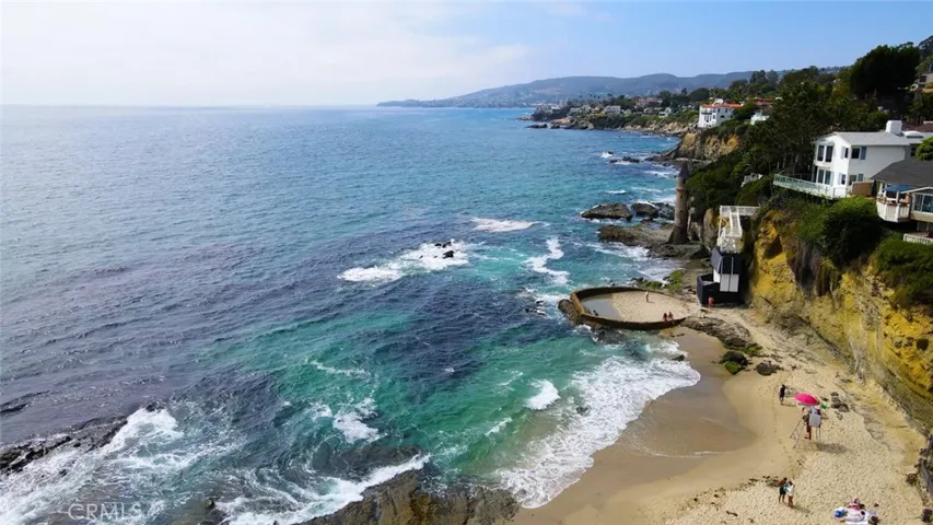 223 & 217 Nyes Place, Laguna Beach, California 92651