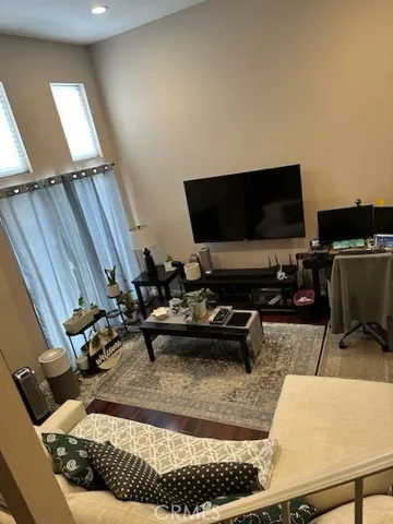 9620 Sepulveda 21, North Hills, California 91343