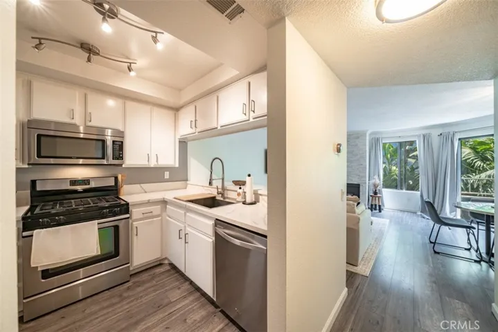550 Orange Ave 212, Long Beach, California 90802