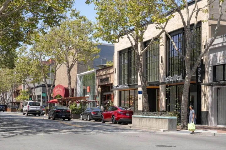 388 Everett Avenue, Palo Alto, California 94301