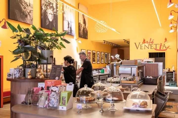 388 Everett Avenue, Palo Alto, California 94301