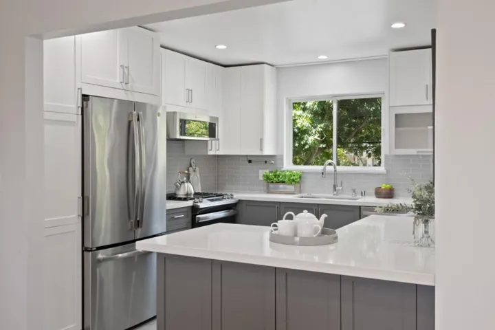388 Everett Avenue, Palo Alto, California 94301