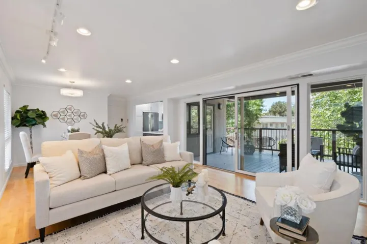 388 Everett Avenue, Palo Alto, California 94301