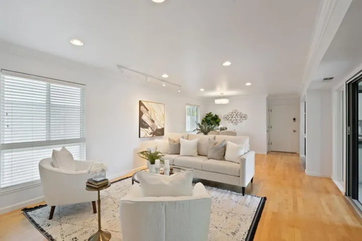 388 Everett Avenue, Palo Alto, California 94301