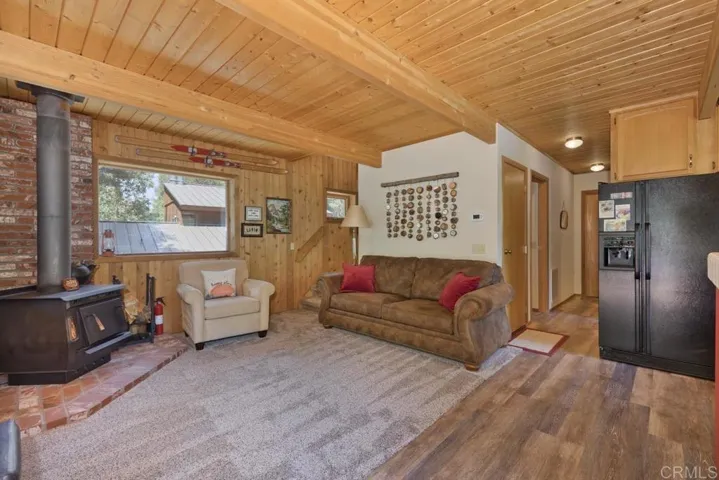 175 Columbine Drive, Bishop, California 93514