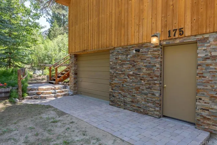 175 Columbine Drive, Bishop, California 93514