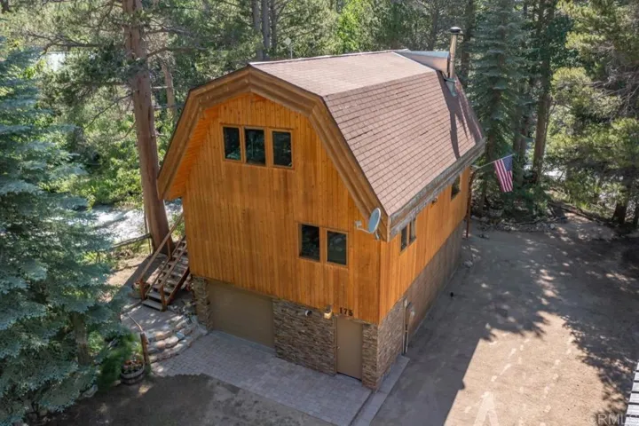 175 Columbine Drive, Bishop, California 93514