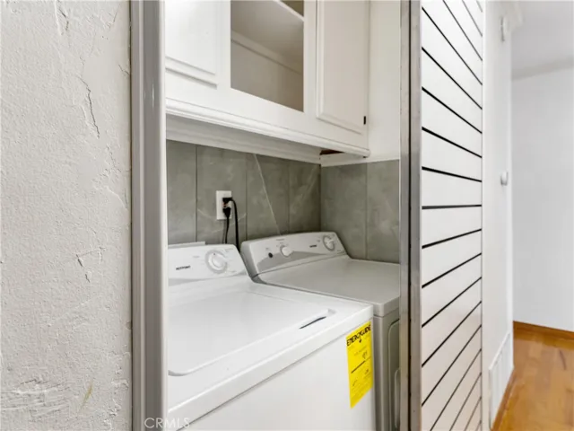 In Unit Washer and Dryer