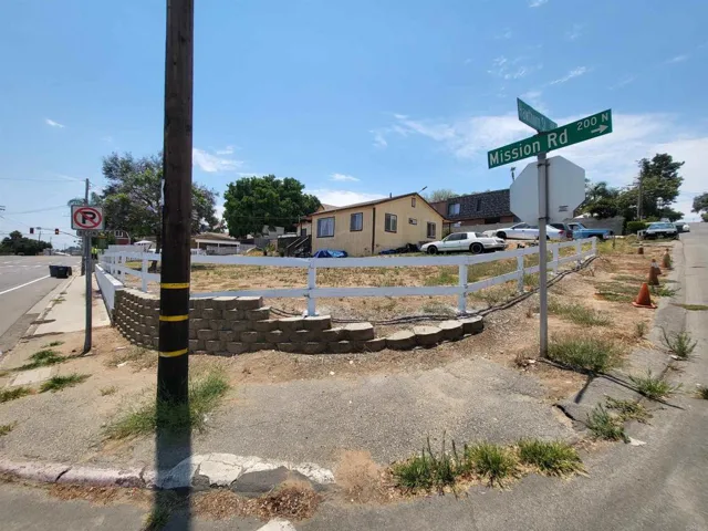 132 N Mission Rd, Fallbrook, California 92028