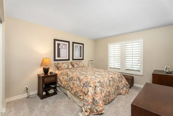 5564 Spinnaker Bay Drive, Long Beach, California 90803