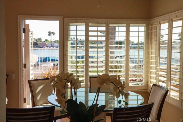 5564 Spinnaker Bay Drive, Long Beach, California 90803