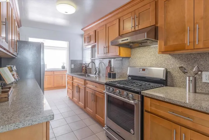 2925 Brookdale Ave, Oakland, California 94602