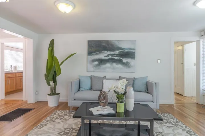 2925 Brookdale Ave, Oakland, California 94602
