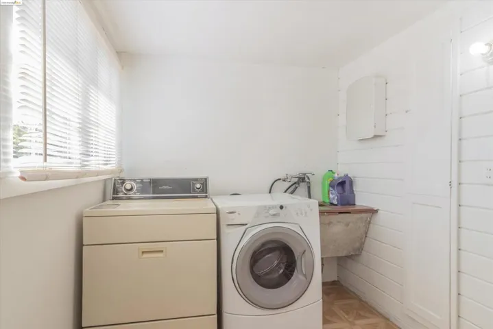 2925 Brookdale Ave, Oakland, California 94602