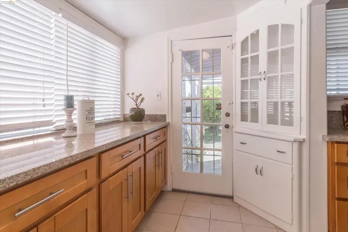 2925 Brookdale Ave, Oakland, California 94602