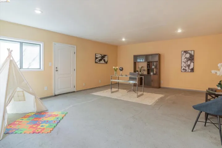2925 Brookdale Ave, Oakland, California 94602