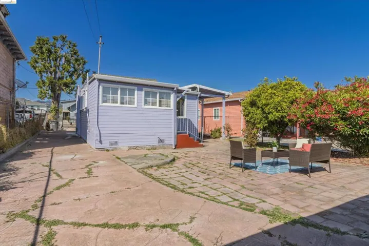 2925 Brookdale Ave, Oakland, California 94602