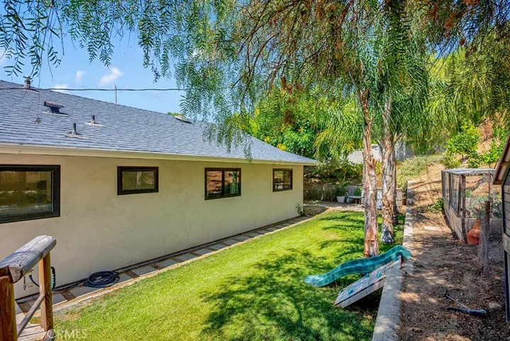 19519 Aldbury Street, Canyon Country, California 91351