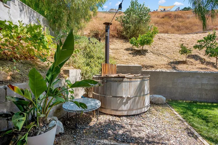 19519 Aldbury Street, Canyon Country, California 91351