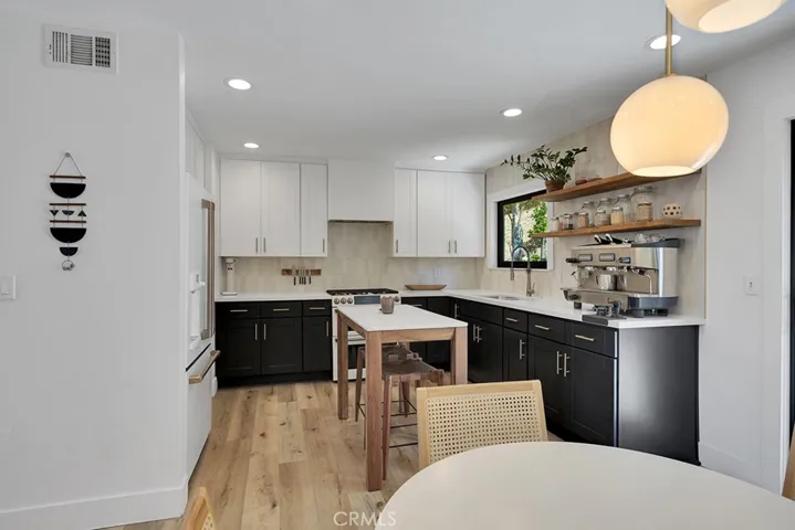 19519 Aldbury Street, Canyon Country, California 91351