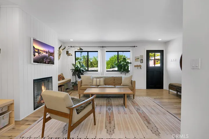 19519 Aldbury Street, Canyon Country, California 91351