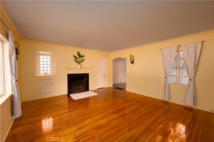 1484 N White Avenue, Pomona, California 91768