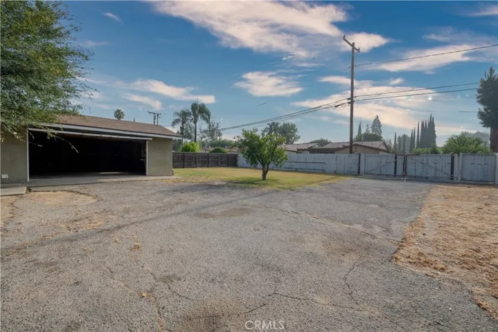 1484 N White Avenue, Pomona, California 91768
