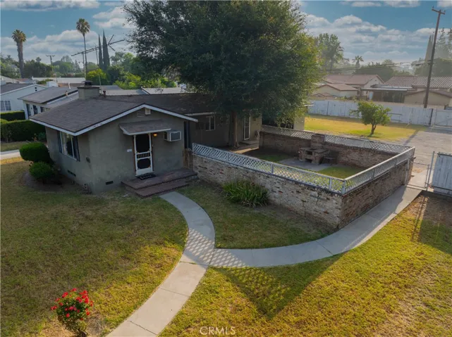 1484 N White Avenue, Pomona, California 91768
