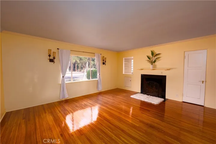 1484 N White Avenue, Pomona, California 91768