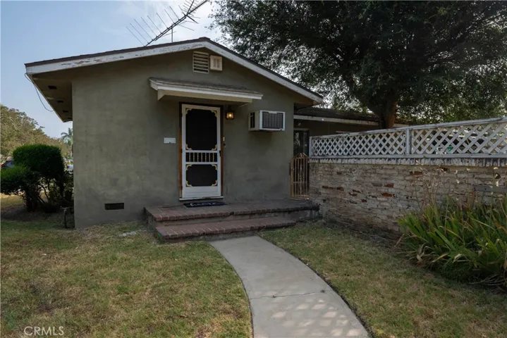 1484 N White Avenue, Pomona, California 91768