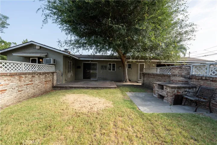 1484 N White Avenue, Pomona, California 91768