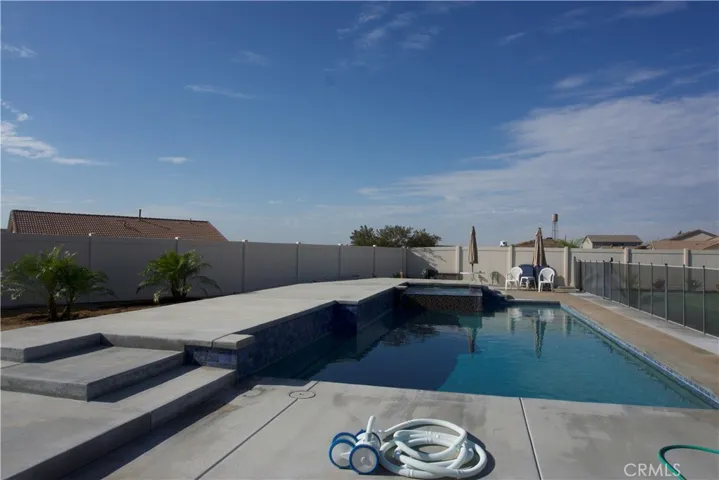 808 Hilltop Court, Calimesa, California 92320