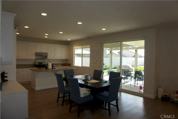 808 Hilltop Court, Calimesa, California 92320