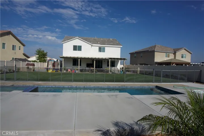 808 Hilltop Court, Calimesa, California 92320